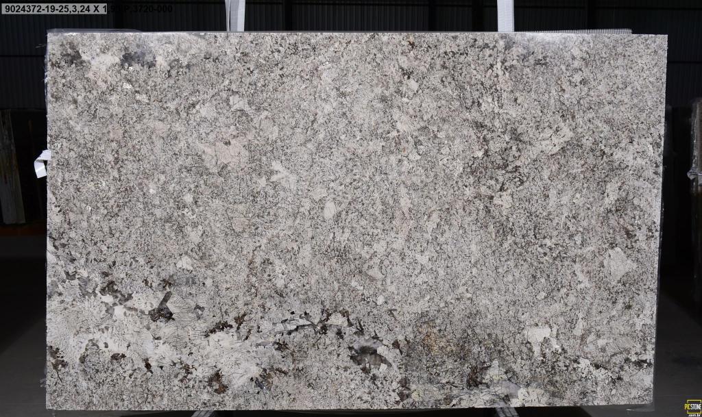 Bianco Antico Quarzit Rohtafeln