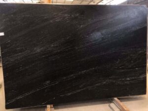 NEVADA BLACK Quartzite Rohtafeln BRUSHED