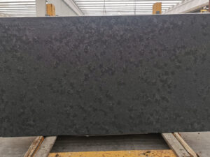 Mystic Grey Granit Rohtafeln satiniert