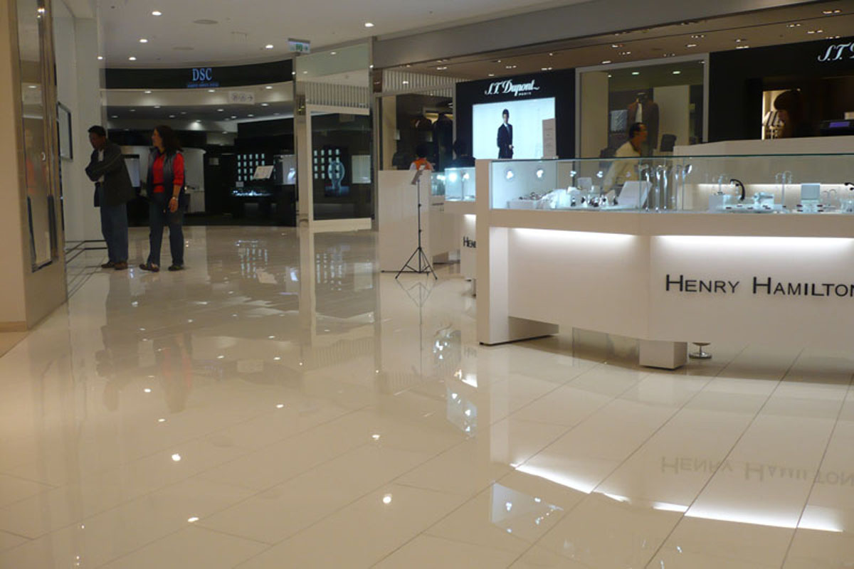 Stoneglass white Hotel Eingang Singapore