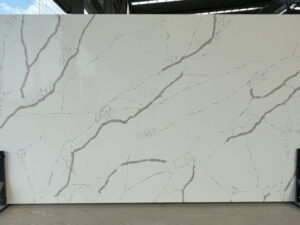 Calacatta Oro Quartz Rohtafeln