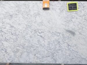 Thunder White Granit Rohtafeln