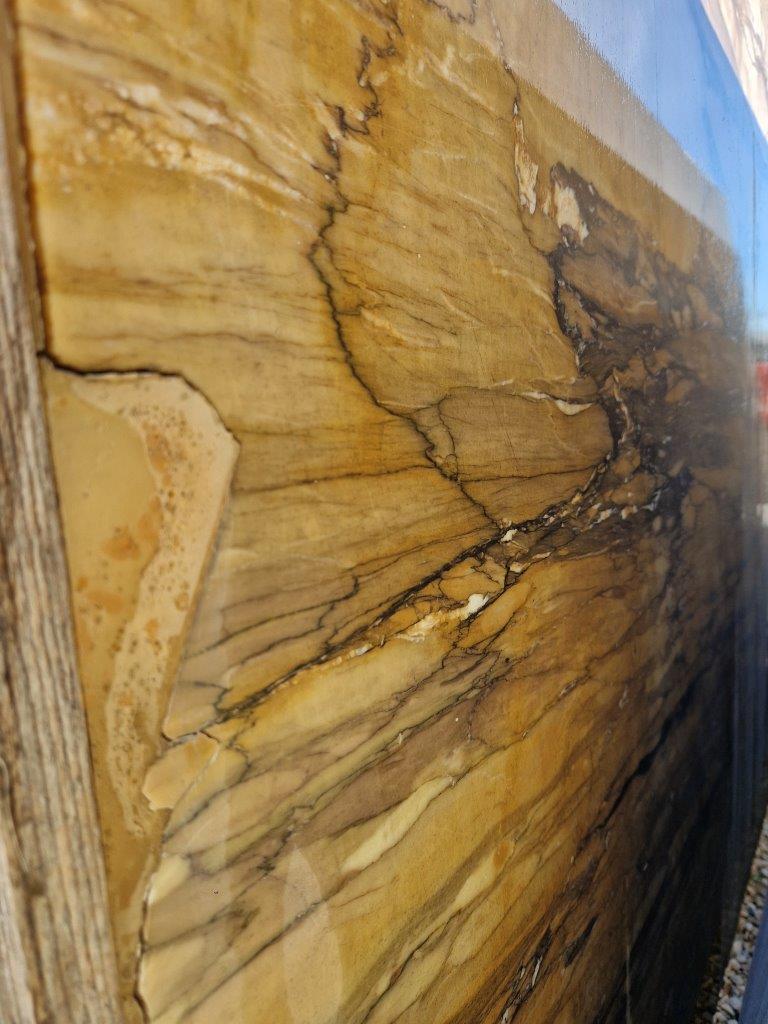 Giallo Siena Marmor Rohtafeln1.jpg