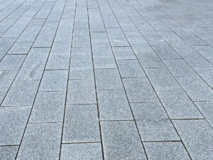 Rosa Beta Granit Terrassenplatten geflammt & gebürstet