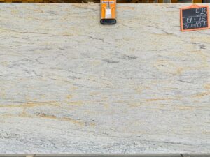 Thunder Gold Granit Rohtafeln 1