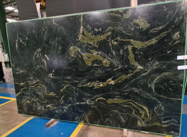 KACTUS GRANITE Rohtafeln3.jpg