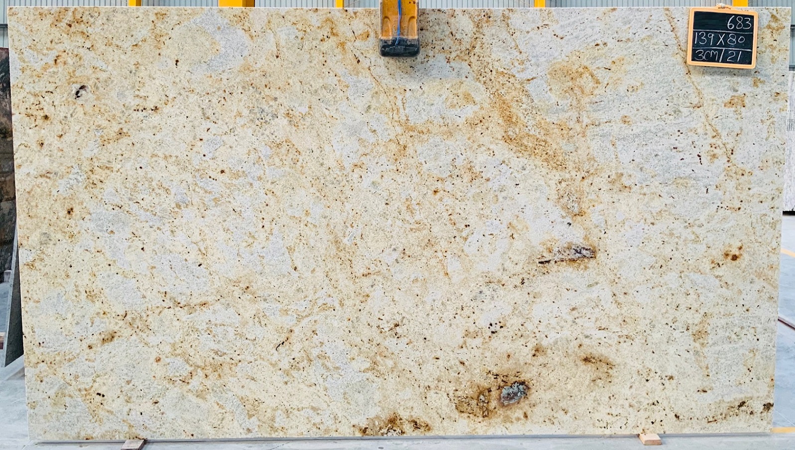 Colonial Cream Granit Rohtafeln