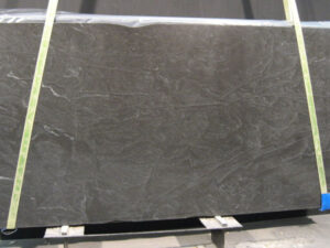 Virginia Black Granit Rohtafeln
