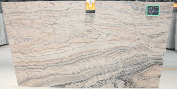 Prada Gold Granit Rohtafeln