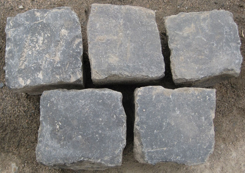 Basalt Pflastersteine 8x11 abgefahren