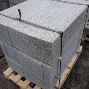Granit Grau Kantensteine geflammt 6x20 cm