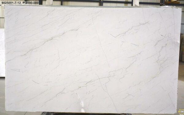 White Revolution Granit Rohtafeln.jpg