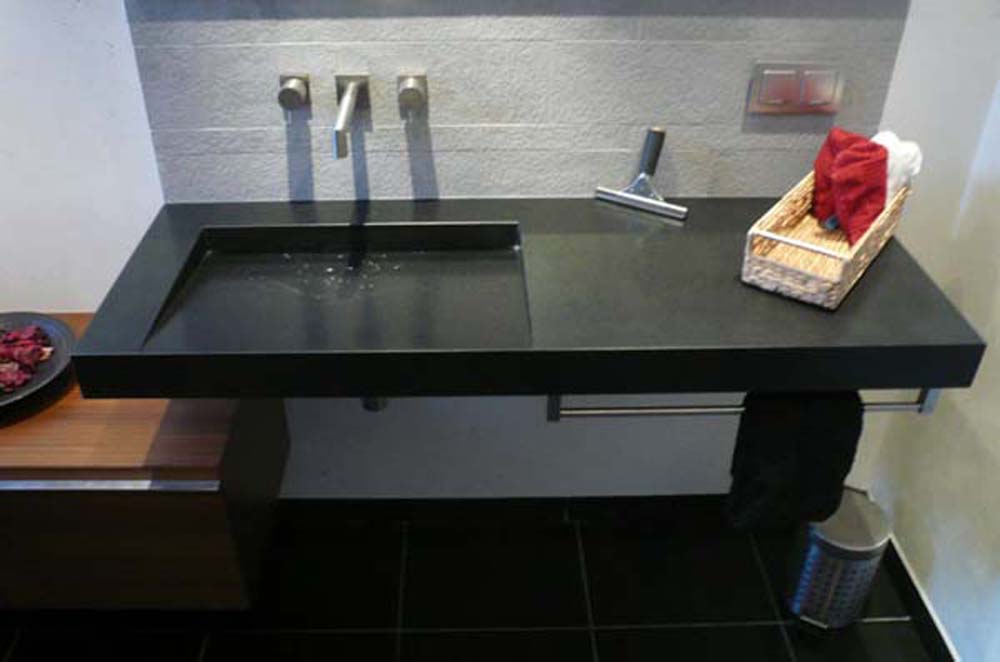 Waschtisch Nero Assoluto Granit massiv.satiniert