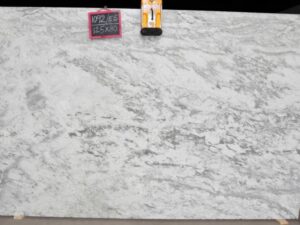 Aspen White Granit Rohtafeln.