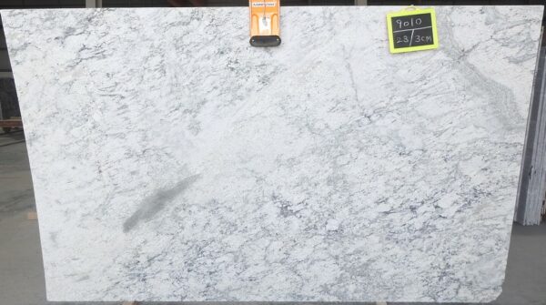 Thunder White Granit Rohtafeln
