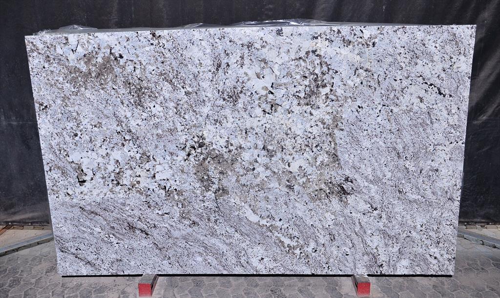 Alaska White Granit Rohtafeln