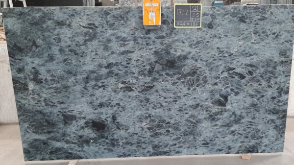 Lemurian Blue Granit Rohtafeln