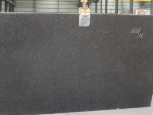 Black Pearl Granit Rohtafel