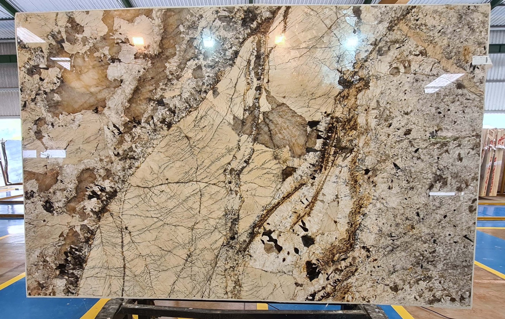 PATAGONIA Quartzite Rohtafeln1